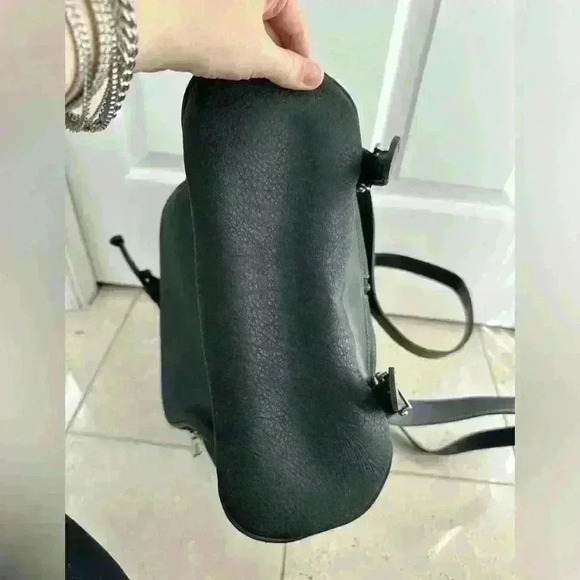 Esprit 90’s Faux Leather Backpack - Picture 5 of 10